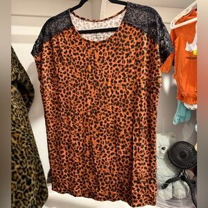 Torrid Plus Size 00 Leopard Print Dolman Top with Black Lace